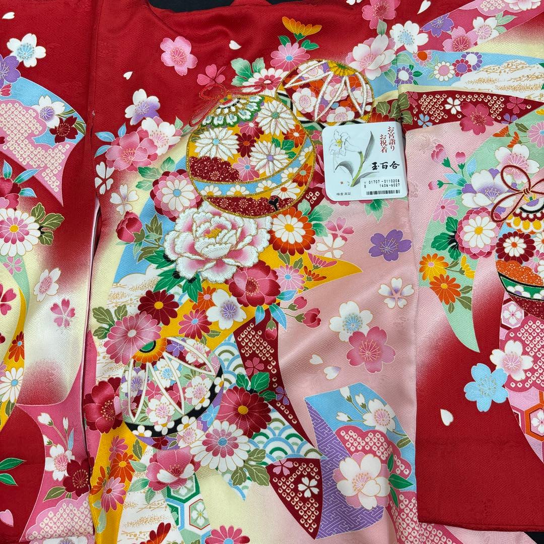新品正絹産着（お祝着）最高級京友禅伝統多色染、豪華刺繍入り古典四季花鈴毬古典文