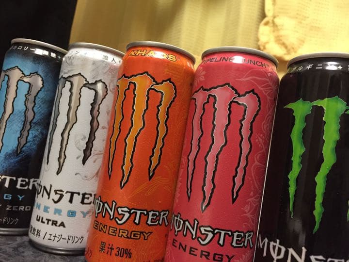 ピンクの空き缶