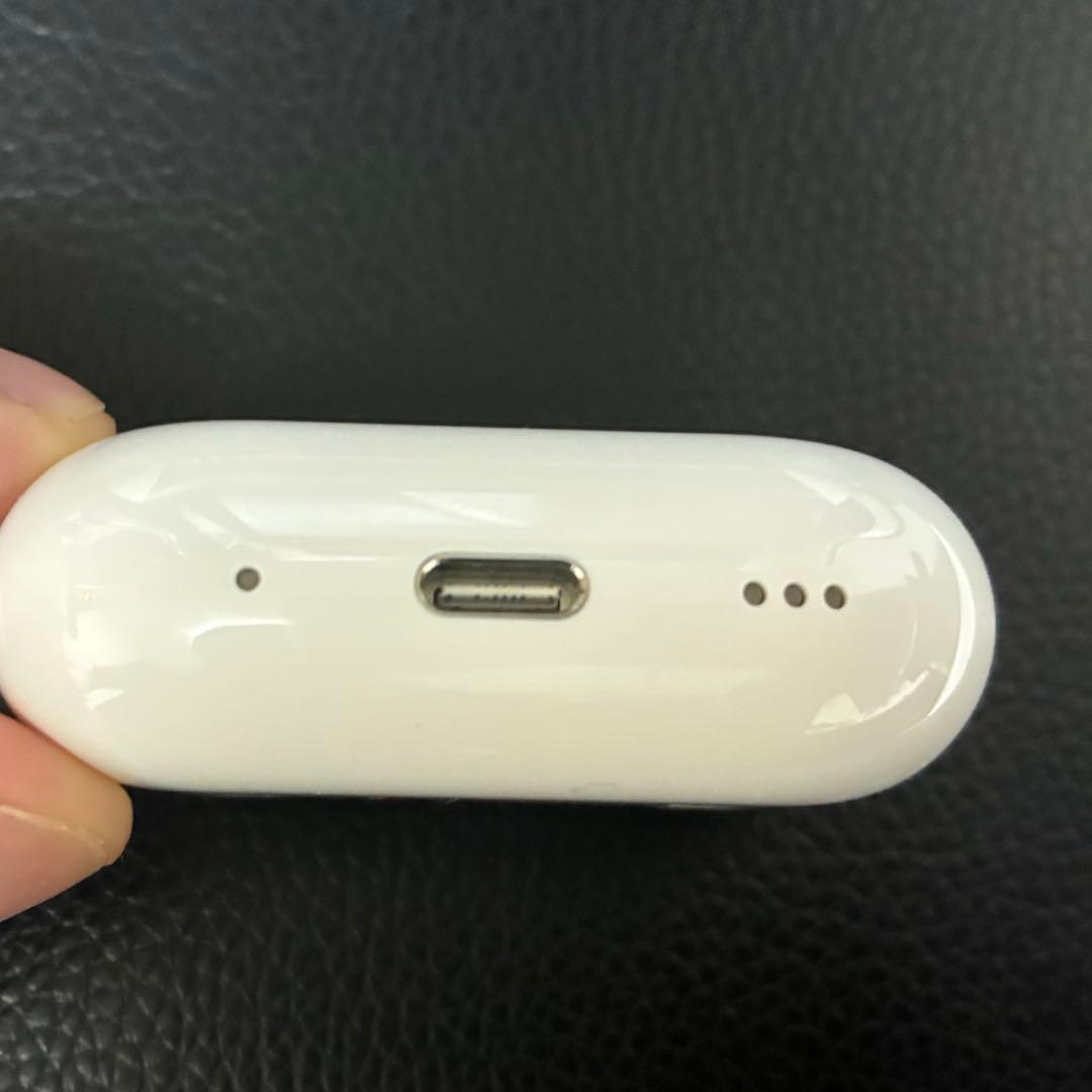 Apple AirPods Pro 2 充電ケース　Type-C