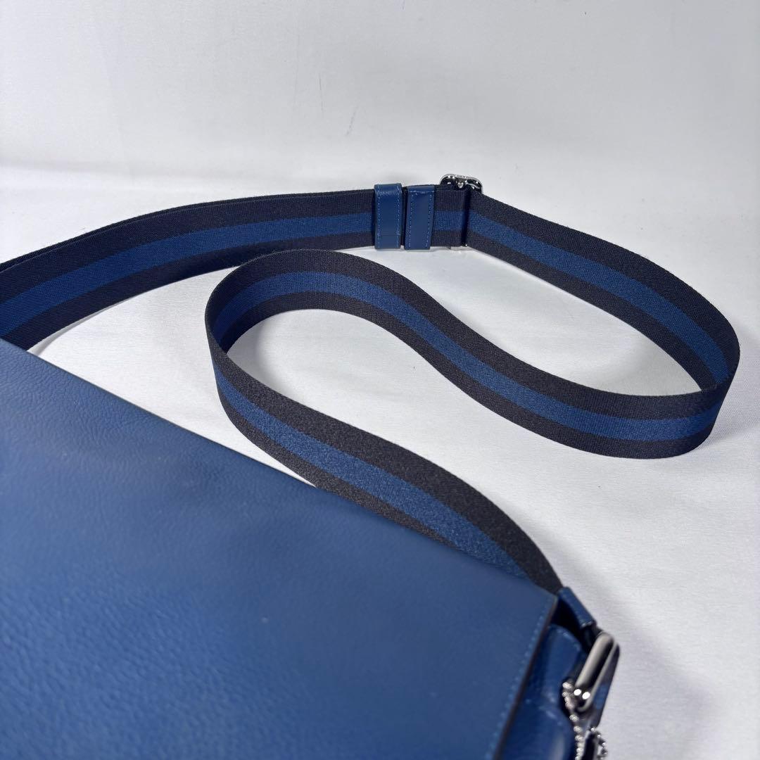 コーチ ショルダーバッグ メッセンジャーバッグ 斜め掛け レザー ブルー