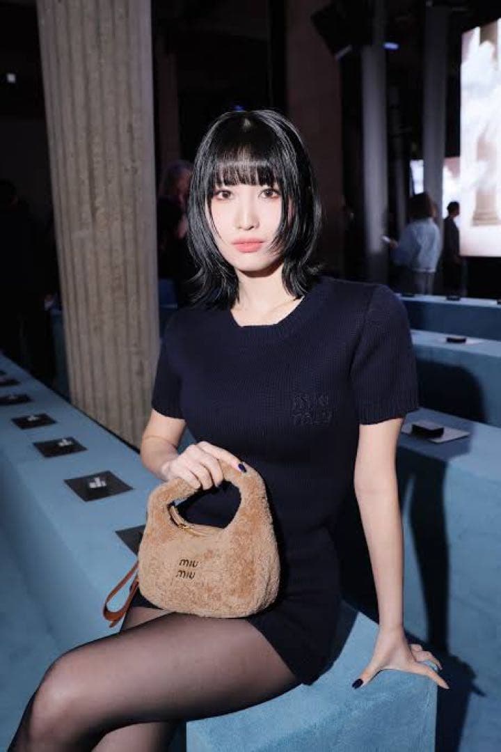 TWICEモモ着用　miumiu ワンピース