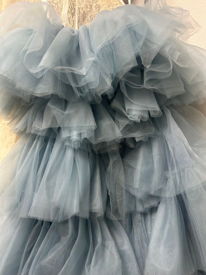 定価35万　ライトブルー ティアードフリル ウェディングドレス