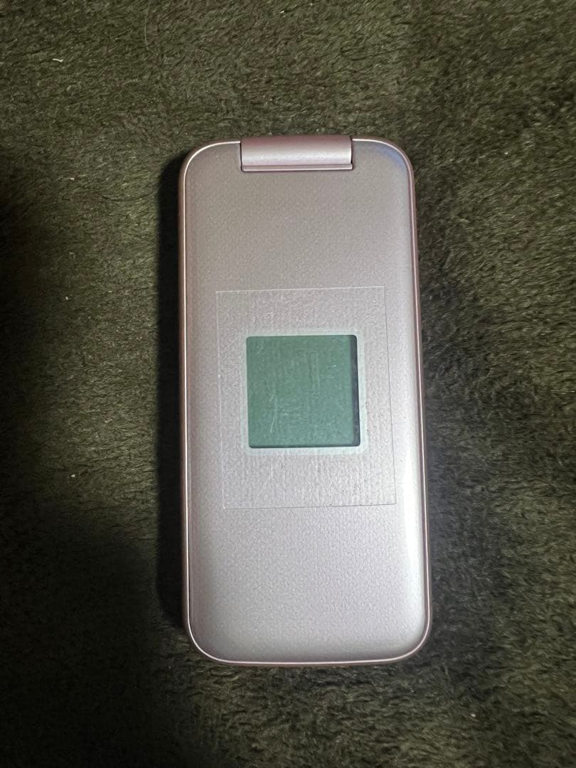 docomo F-01M 携帯電話