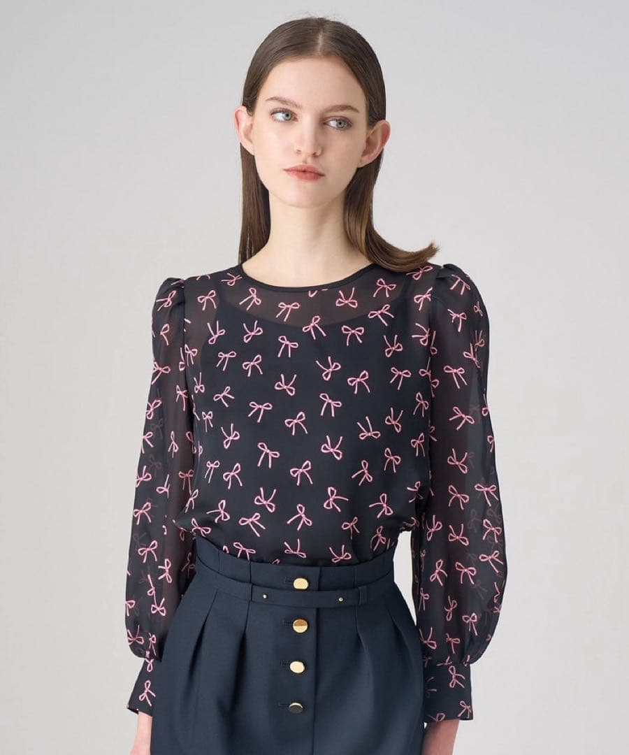 24SS♡ANAYI リボンプリントタックスリーブブラウス 36 とろみ シアー