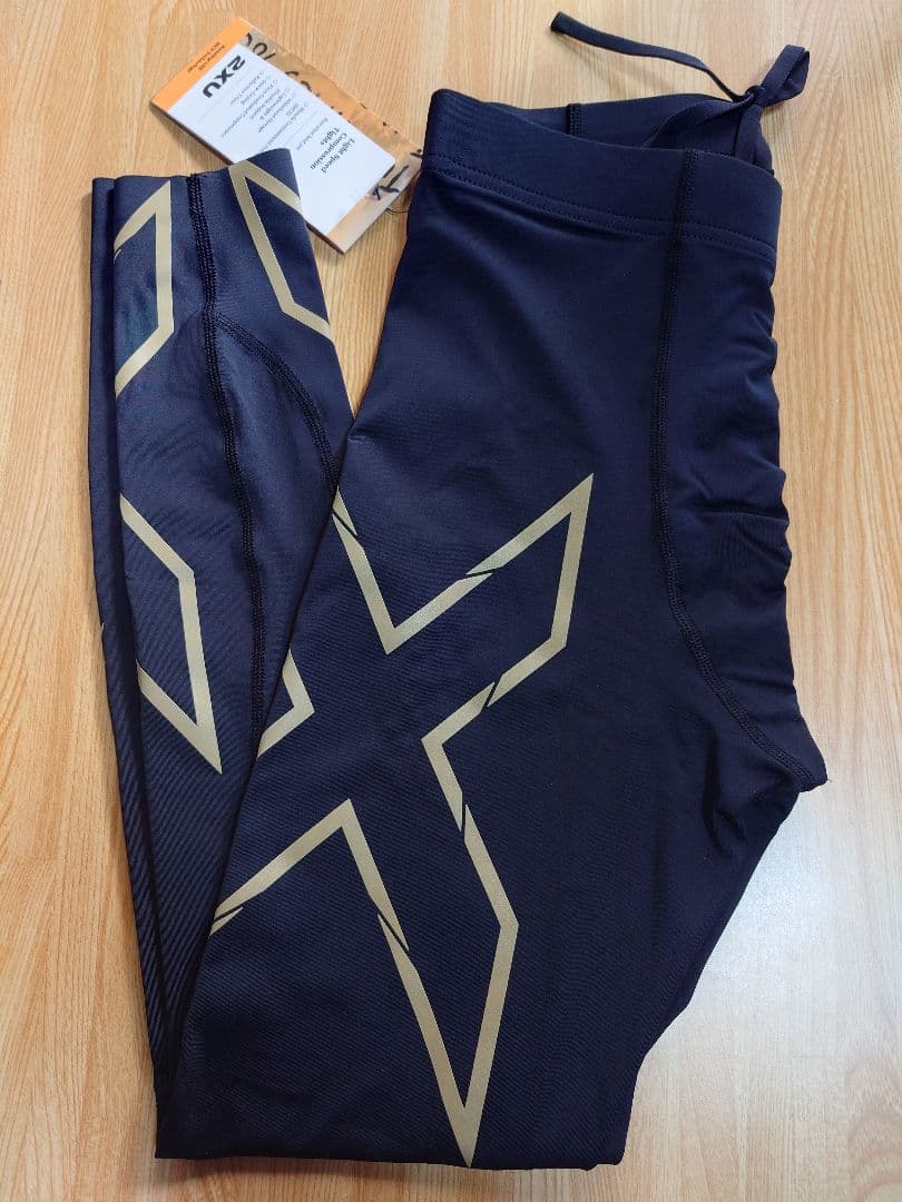 【新品】2xu ライトスピード　コンプレッションタイツ Sサイズ