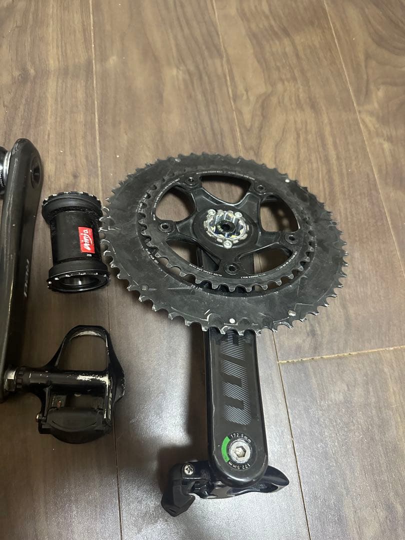 SRAM RED クランクセット ボトムブラケット付き