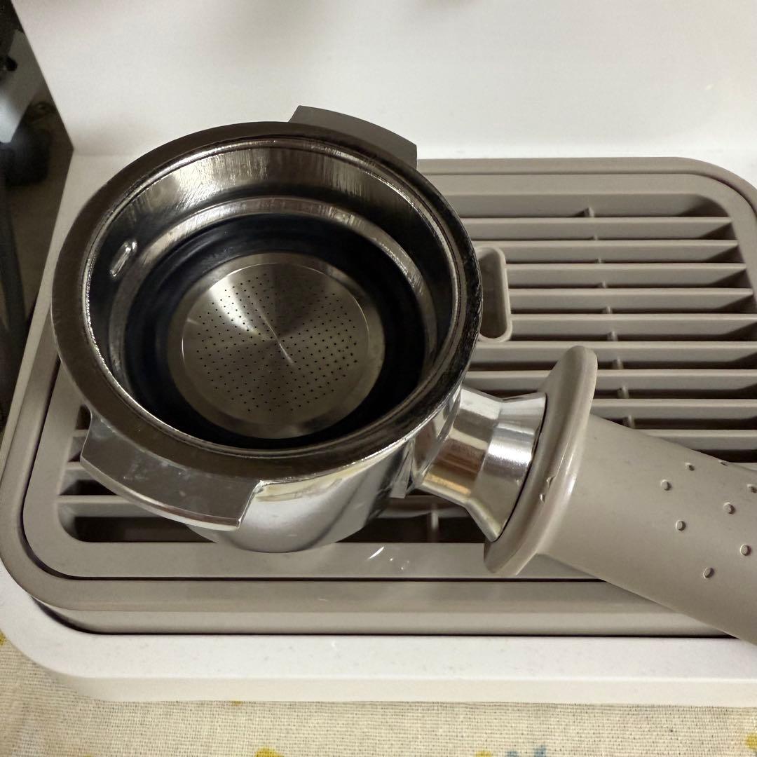 DeLonghi エスプレッソマシン スティローザ ホワイト