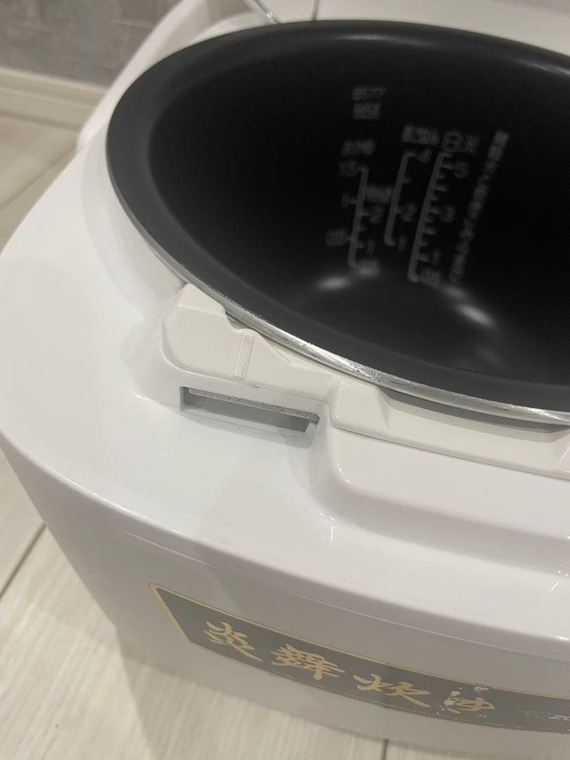 ZOJIRUSHI 圧力IH炊飯器 NW-PS10型　5.5合　炎舞炊き