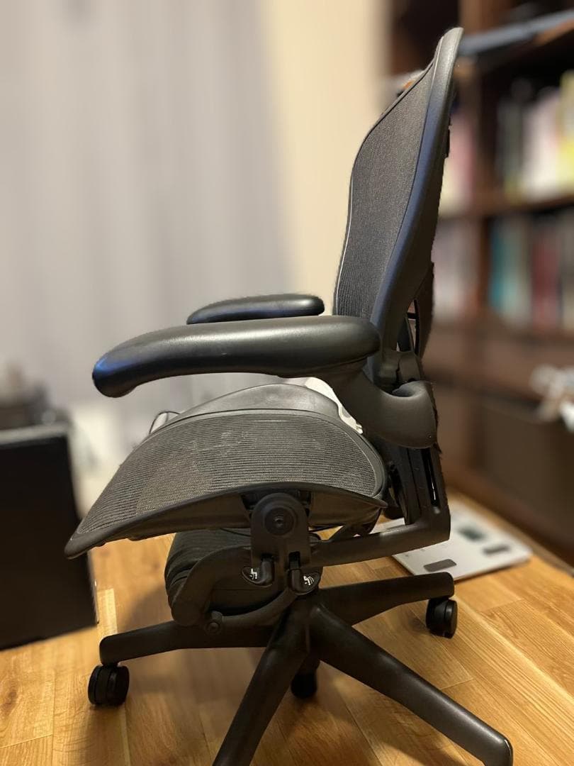 Herman Miller アーロンチェア　Bサイズ　フル装備