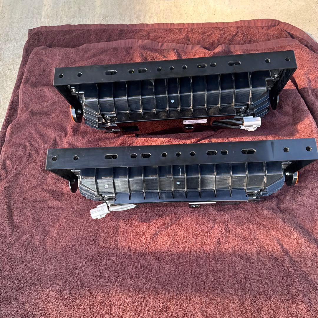 小糸製作所　LED テールランプ　左右セット　ノーマルターン　24v トラック