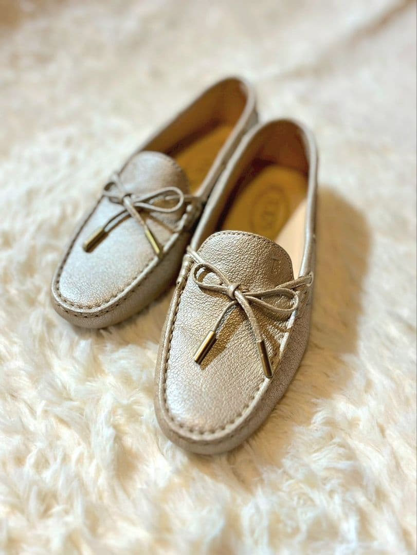 【美品】TOD'Sドライビングシューズ36 1/2(23.5)cmピンクゴールド