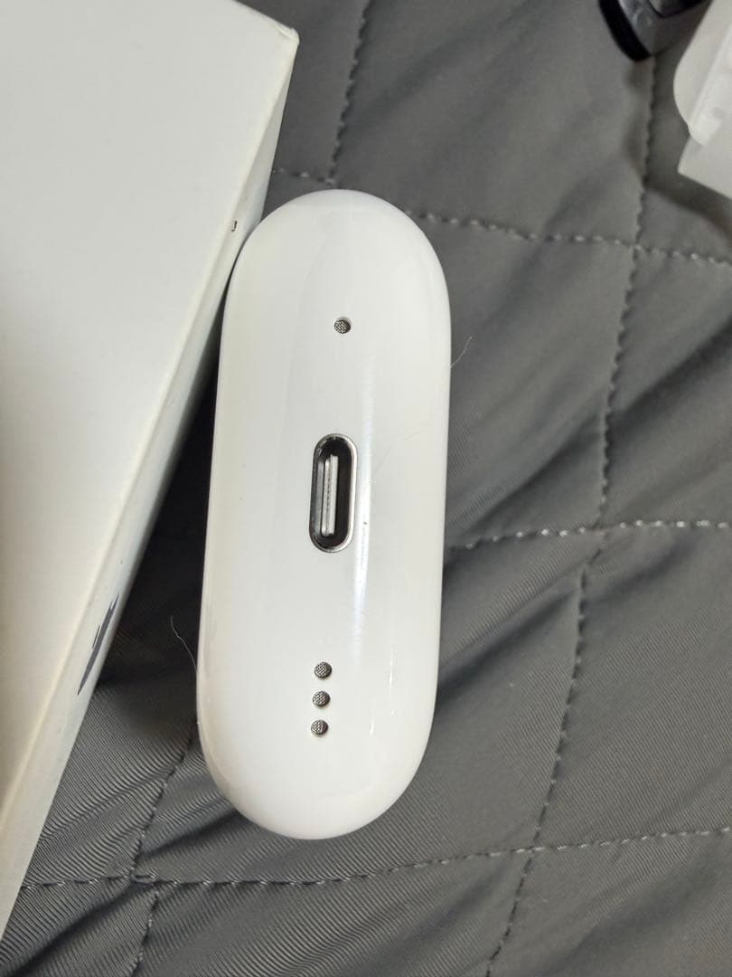 AirPods Pro 2 本体 type-C 付属品未使用 ケース付き