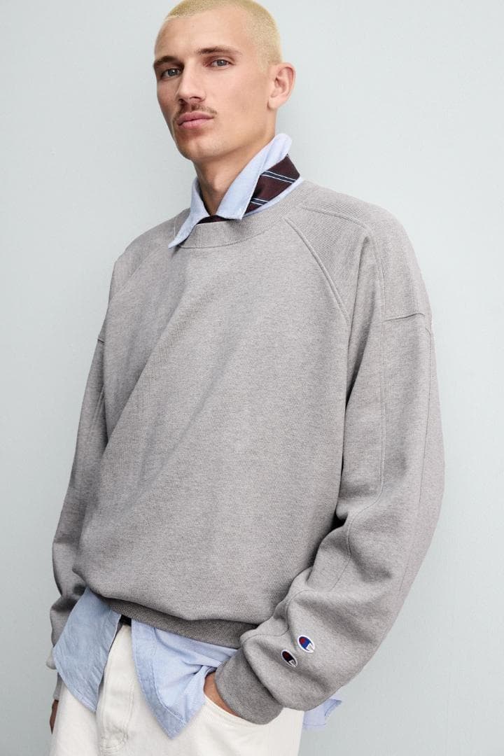 ZARA　チャンピオン パッチ クルーネック スウェットシャツ　L