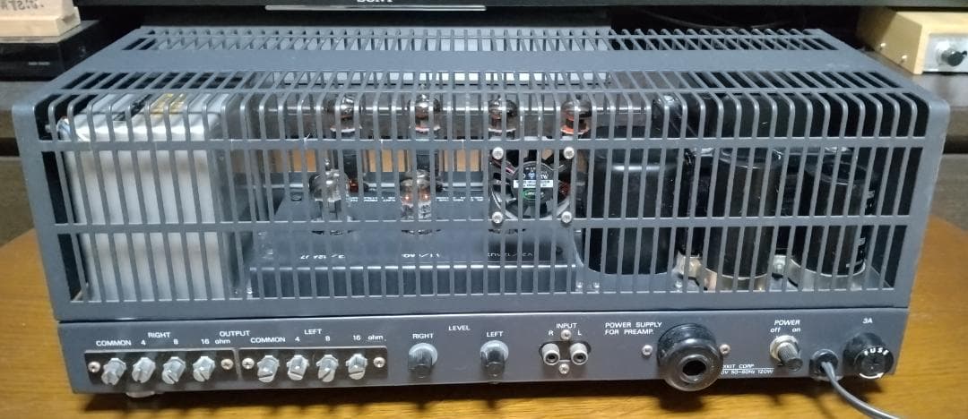 真空管パワーアンプ A2500