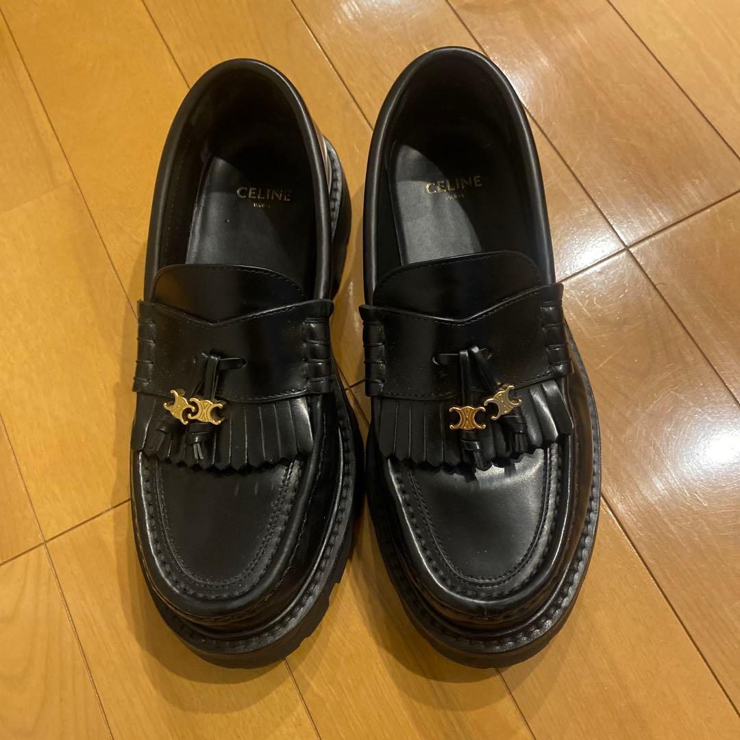 セリーヌ　美品　タッセル付き　ローファー