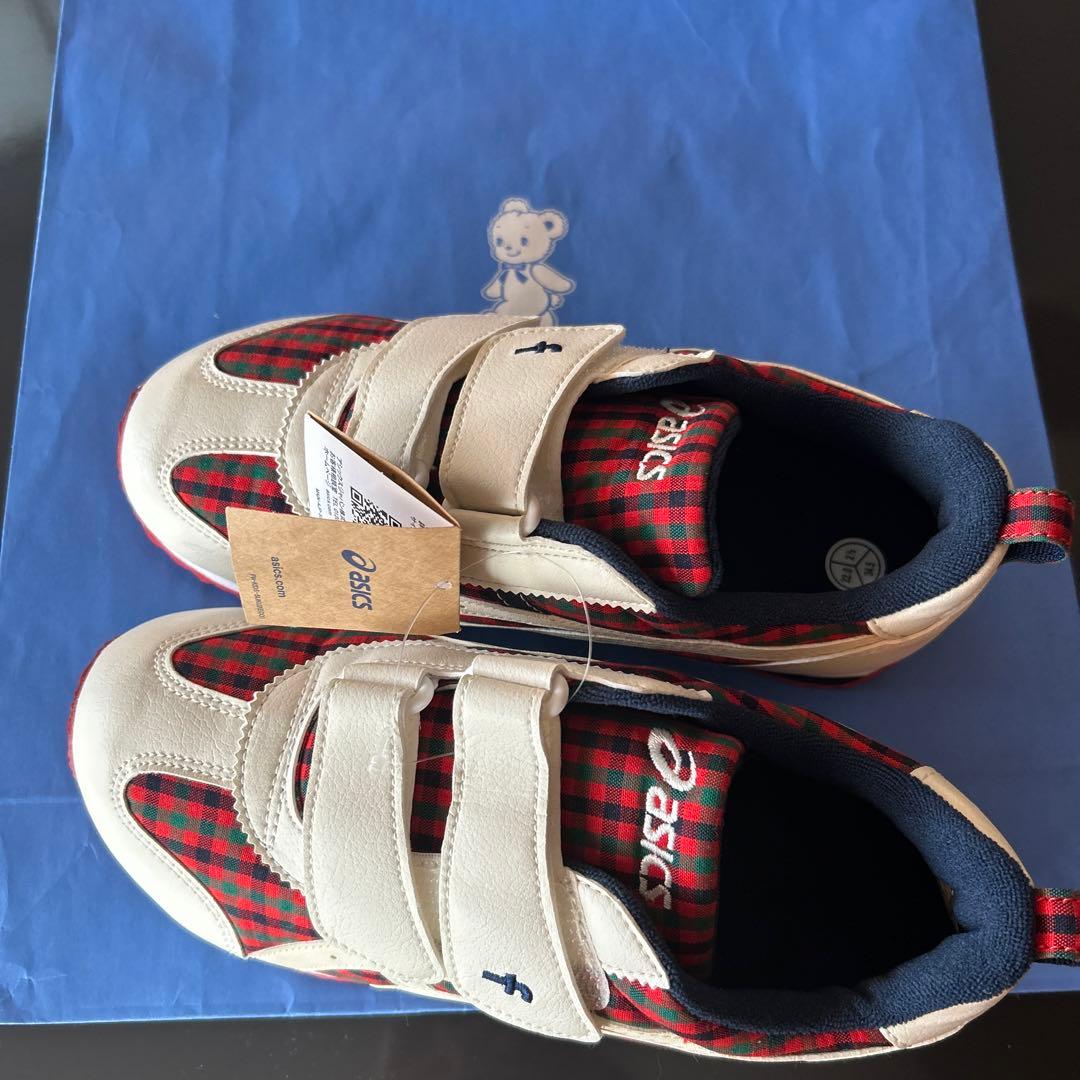 ファミリアアシックスコラボスニーカー レッドチェック
