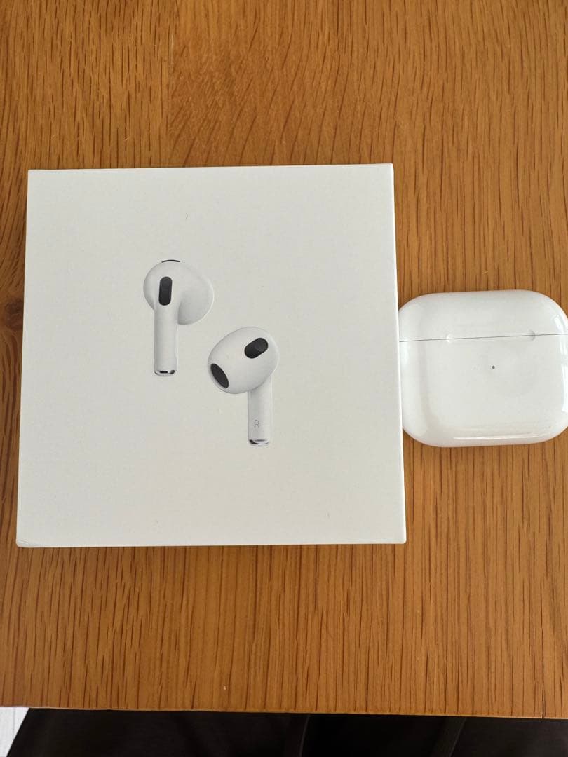 AirPods 3 本体 ホワイト