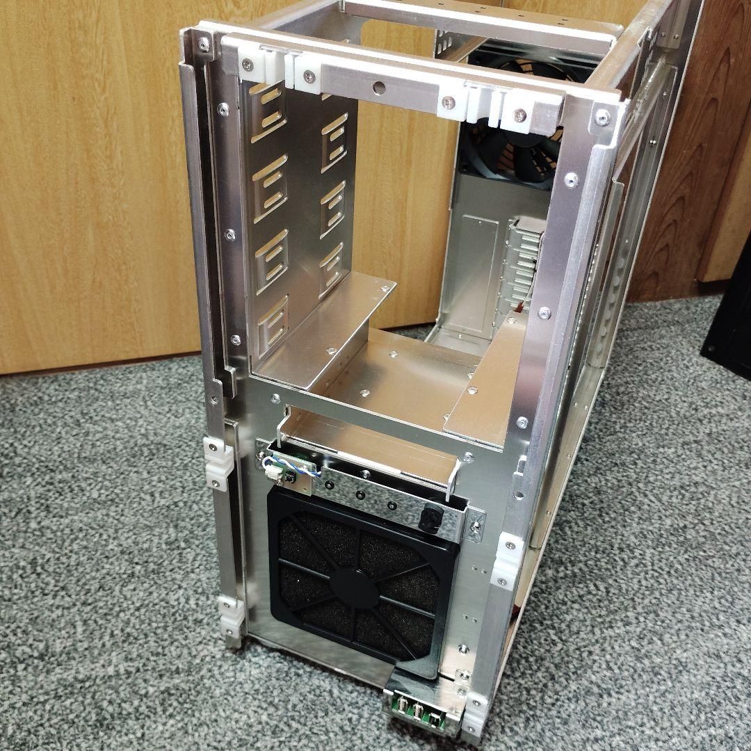 windyアルミケース　ALTIUM SUPER X