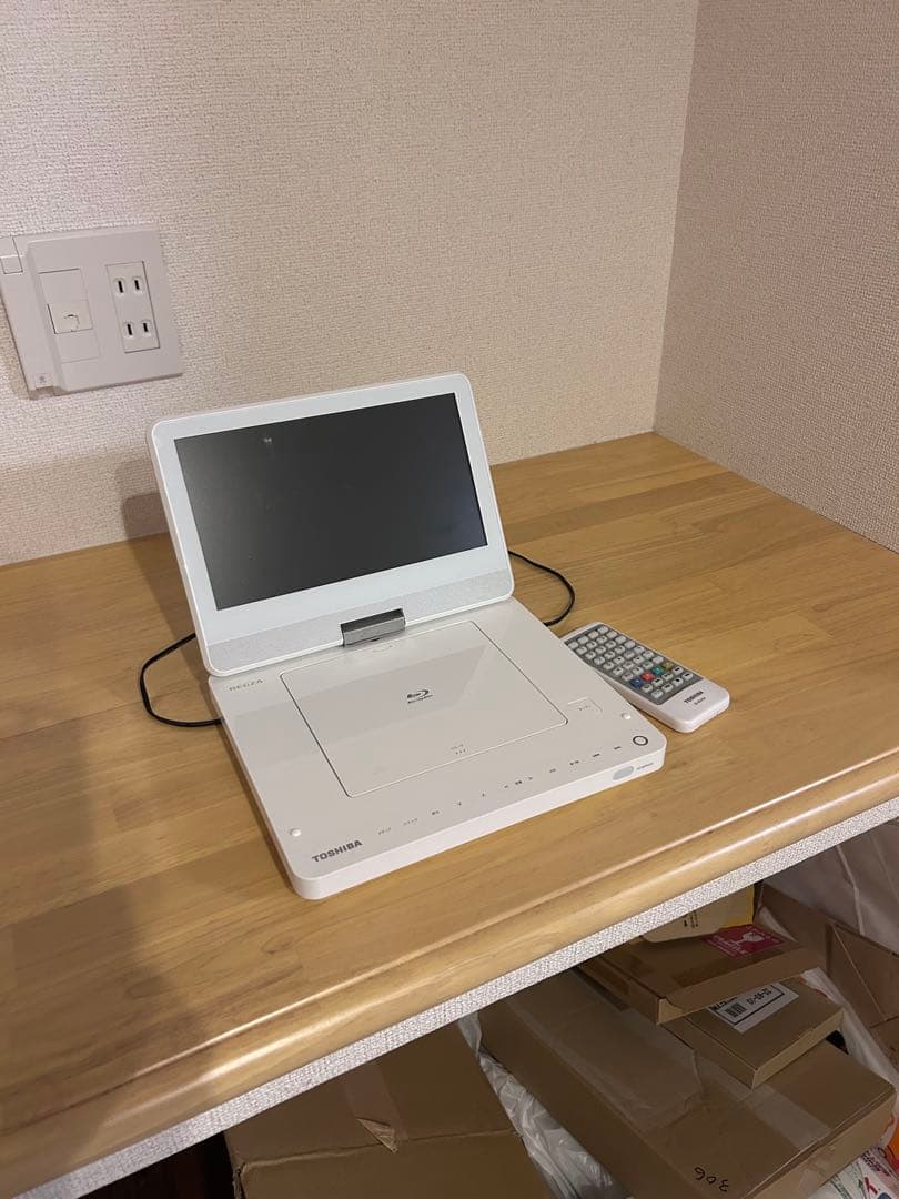 TOSHIBA REGZA ポータブルブルーレイプレーヤー