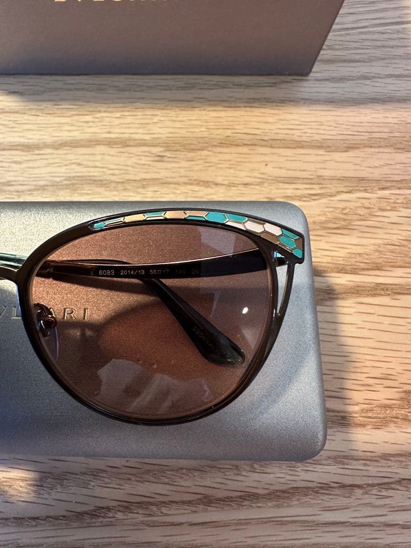 BVLGARI キャットアイ サングラス