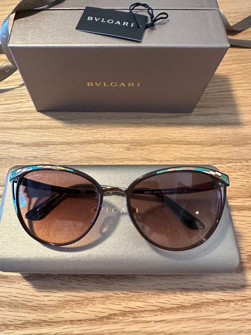 BVLGARI キャットアイ サングラス