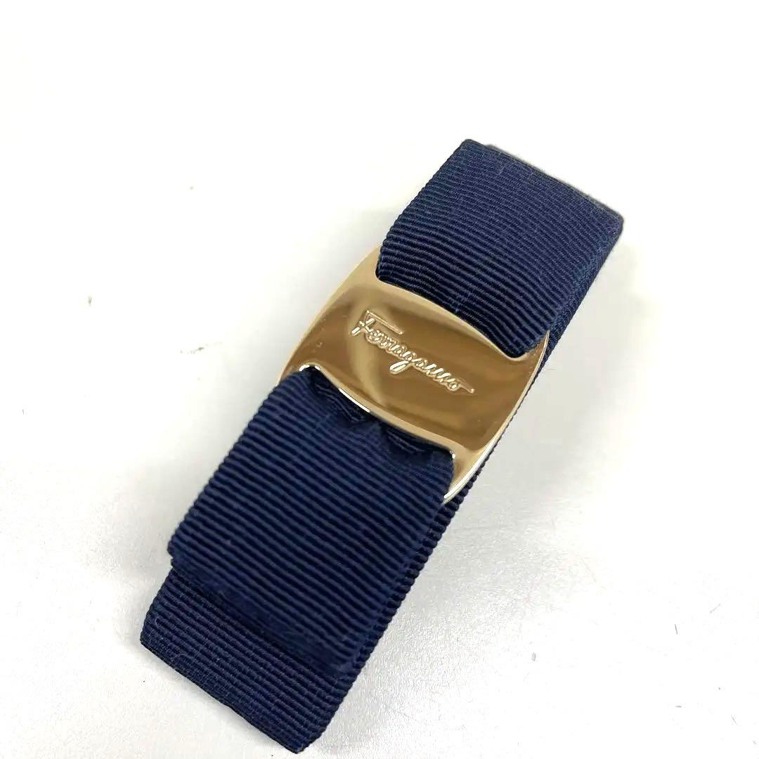 Ferragamoヴァラ⭐︎リボンバレッタ⭐︎新品同様！