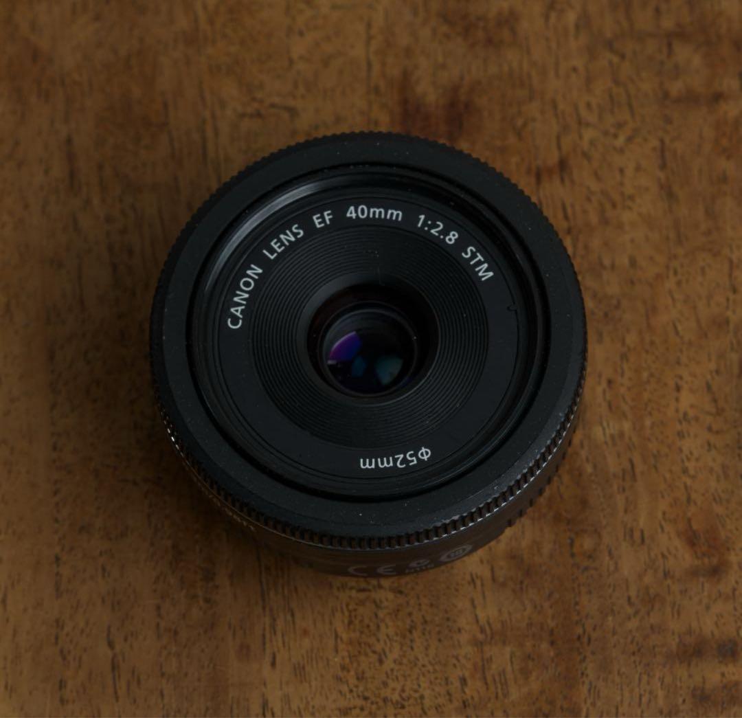 ⭐️CANON EF40mm F2.8 STM 前後キャップ ブラックミスト付き⭐️