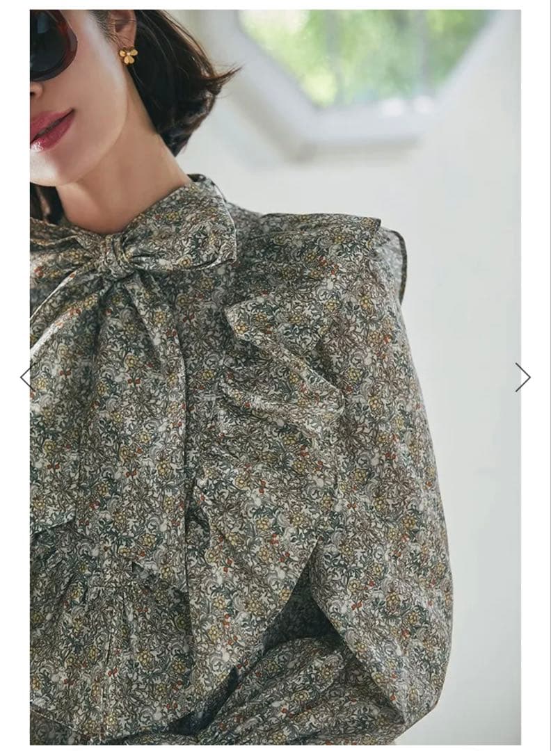 セブンテン　スクワロルプリントボウタイチュニック(アイボリー)