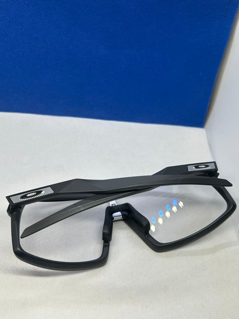 オークリー（Oakley）Sutroスートロ サングラス