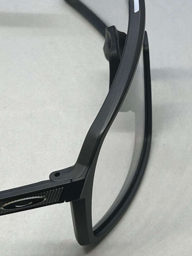 オークリー（Oakley）Sutroスートロ サングラス