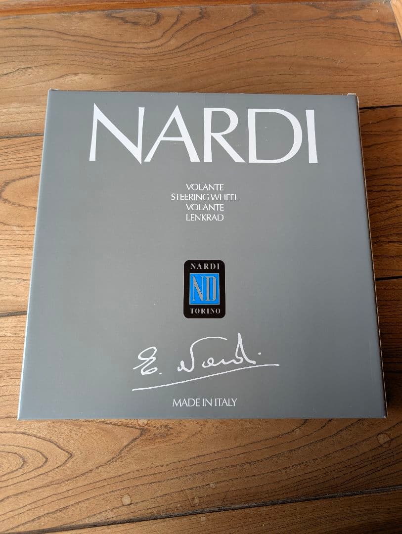 極上正規品　ナルディステアリングワークスベルラフィックス2純正スイッチ移植キット