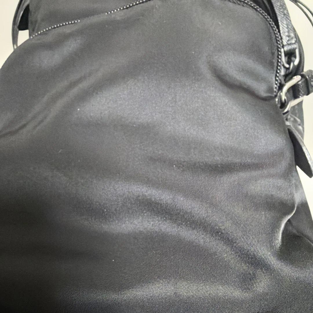 PRADA プラダ トライアングルロゴボデ イバッグショルダーバッグ