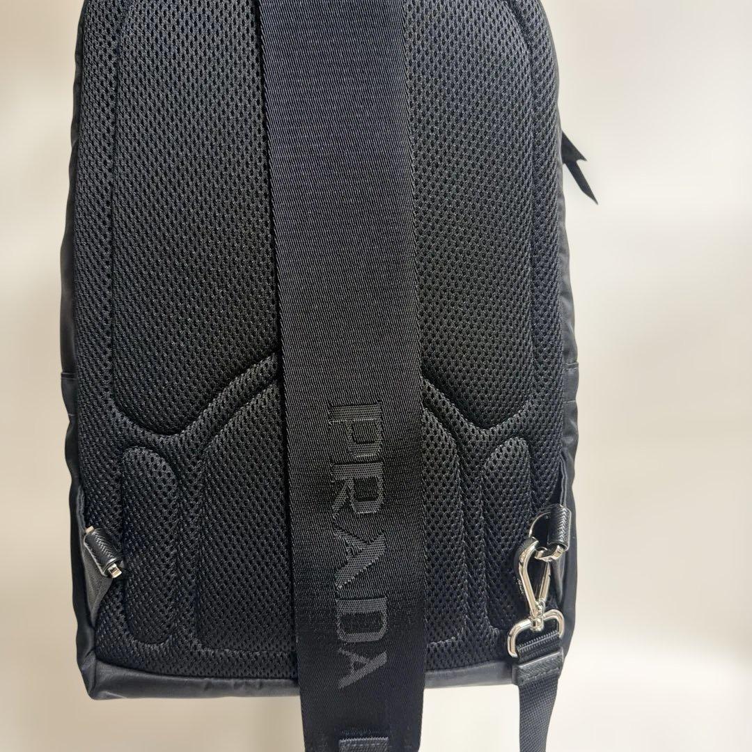 PRADA プラダ トライアングルロゴボデ イバッグショルダーバッグ