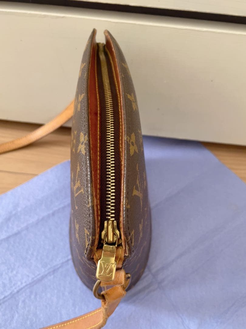 パンダ ページ Louis Vuitton モノグラム ショルダーバッグ