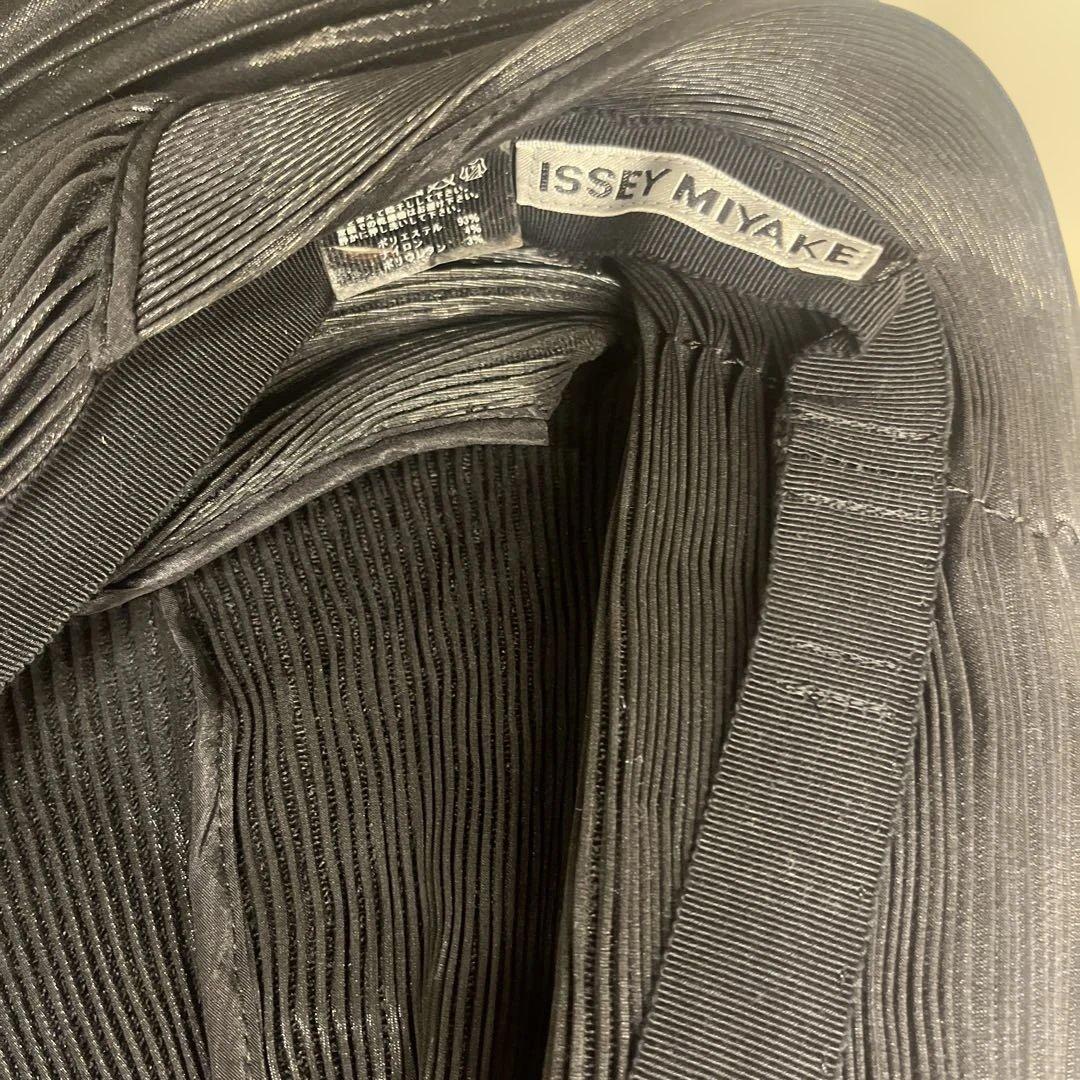 ISSEY MIYAKE プリーツデザイン ブラック帽子