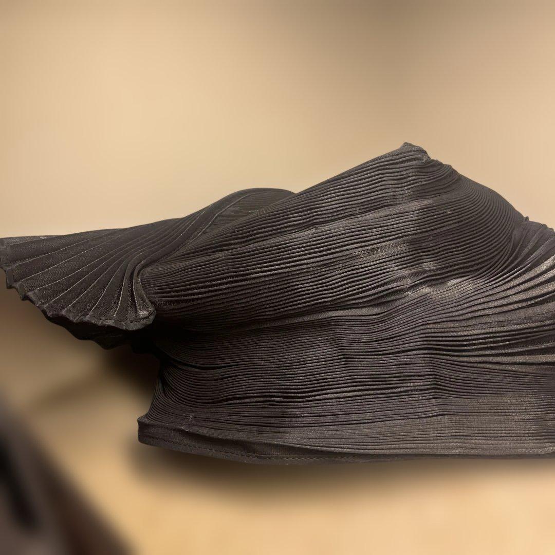 ISSEY MIYAKE プリーツデザイン ブラック帽子