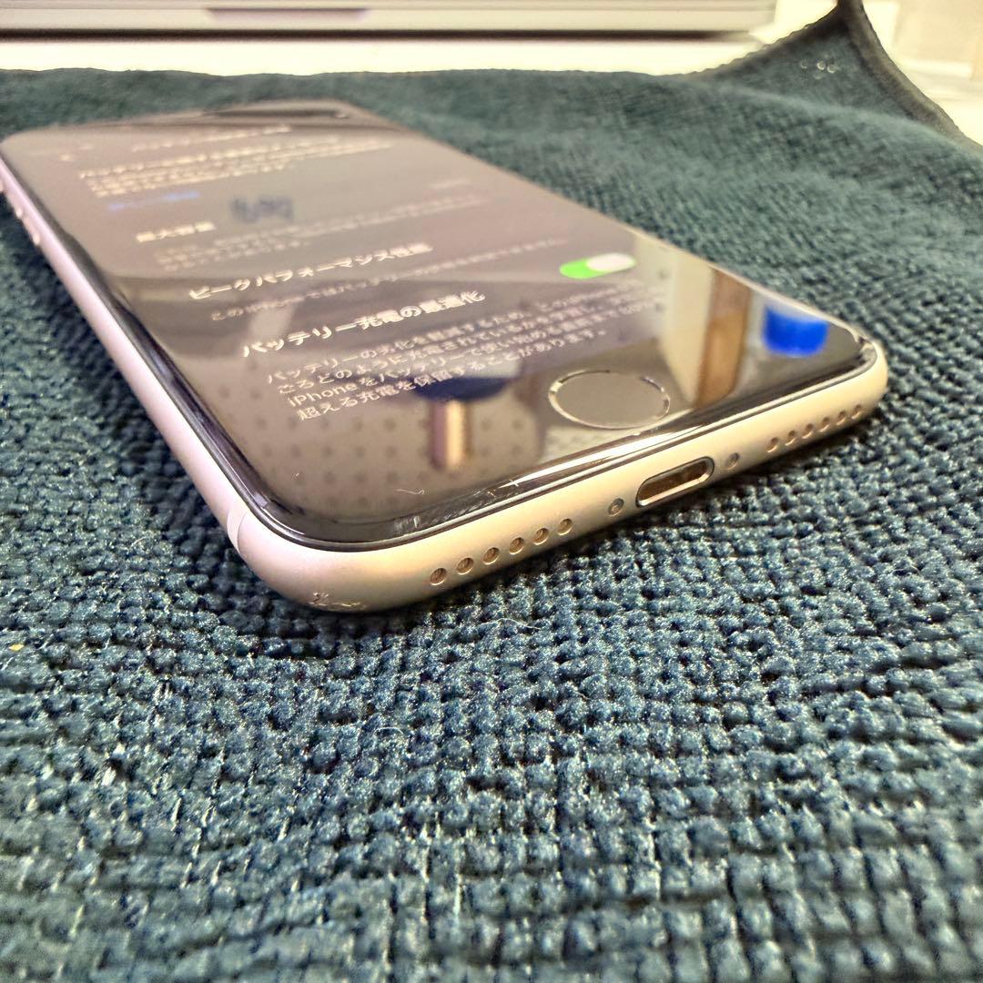 Apple iPhone SE (第3世代) 64GB SE3 バッテリー新品