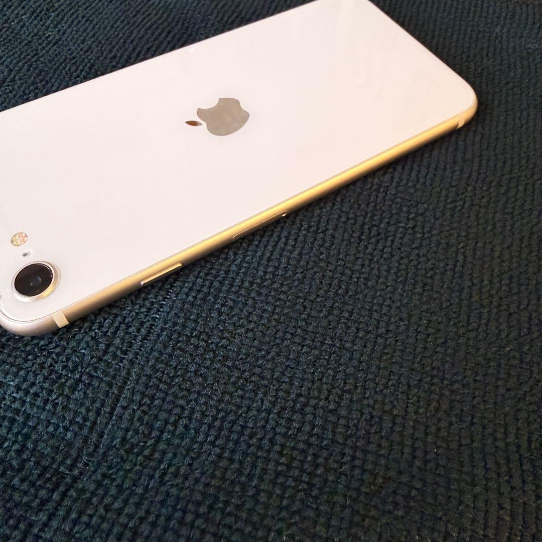 Apple iPhone SE (第3世代) 64GB SE3 バッテリー新品