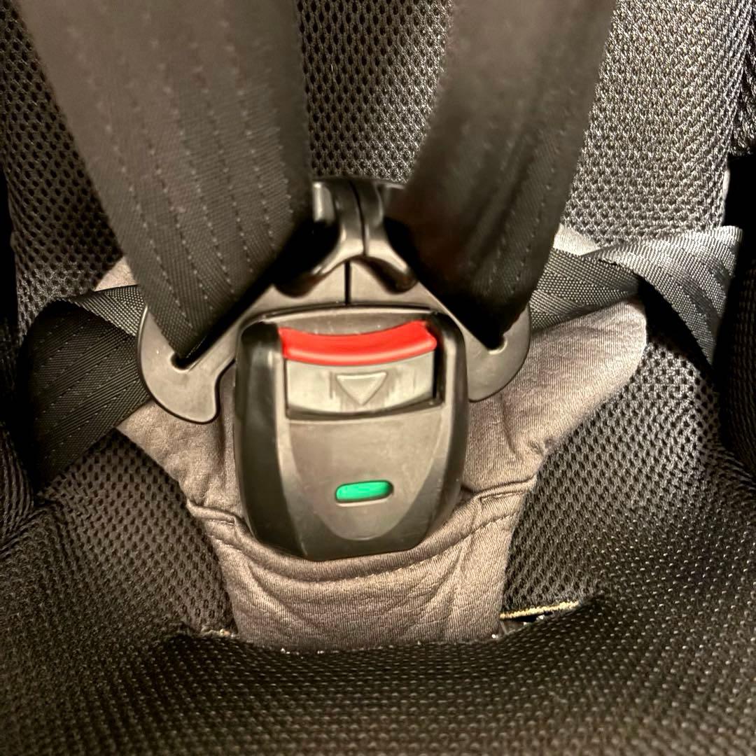 断捨離中　美品コンビ ネセルターン ネクスト ISOFIX グレーブラック