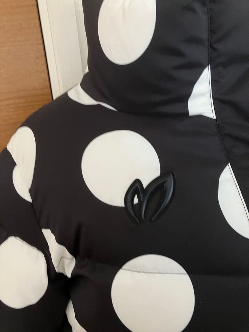 く*ま様 ⭐️美品⭐️マスターバニー ダウンジャケット ドット柄 水玉 モノトー