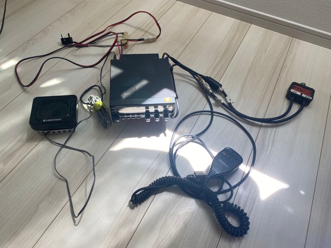 KENWOOD TM-741 FMマルチバンドラジオ