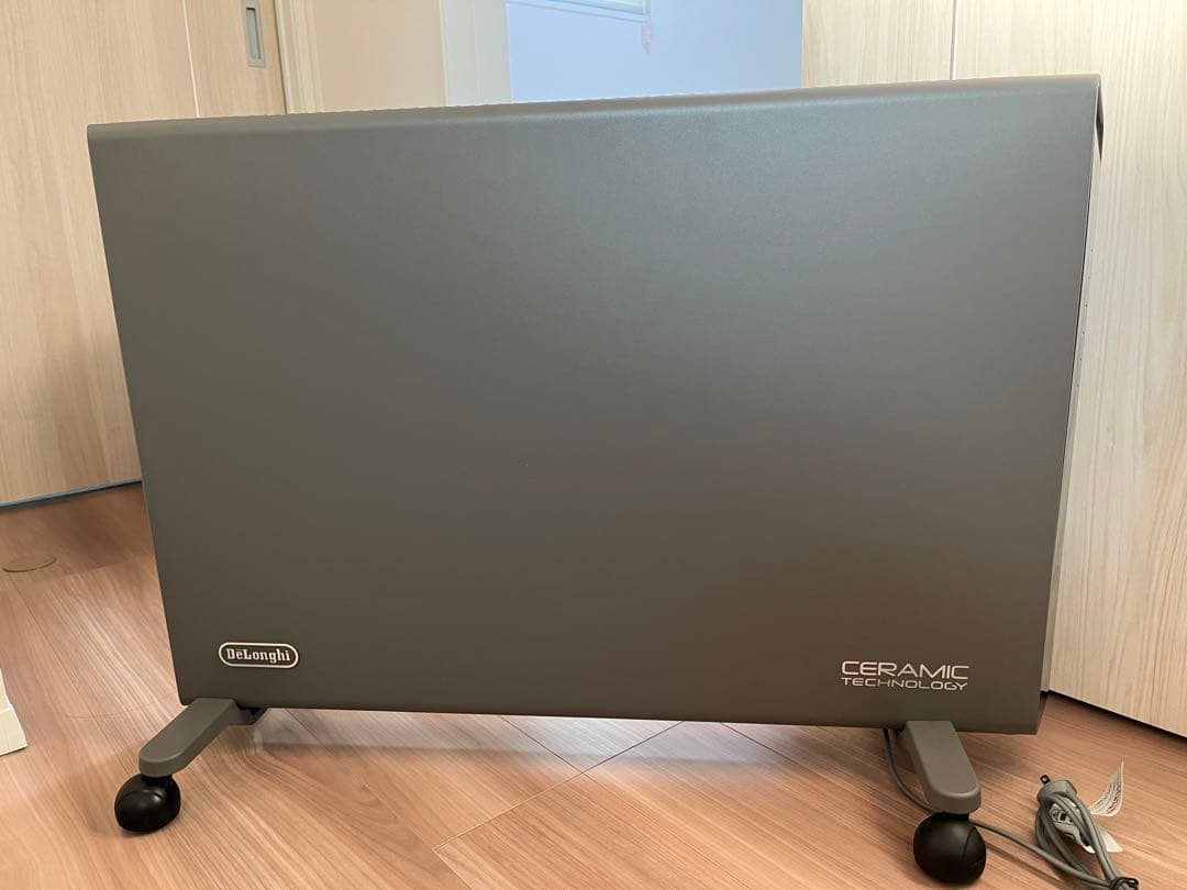 デロンギ　コンベクターヒーター　HXJ60L12 グレー