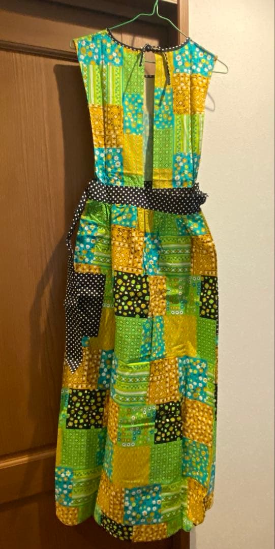 70's vintageパッチワーク柄エプロンドレス　新品未使用