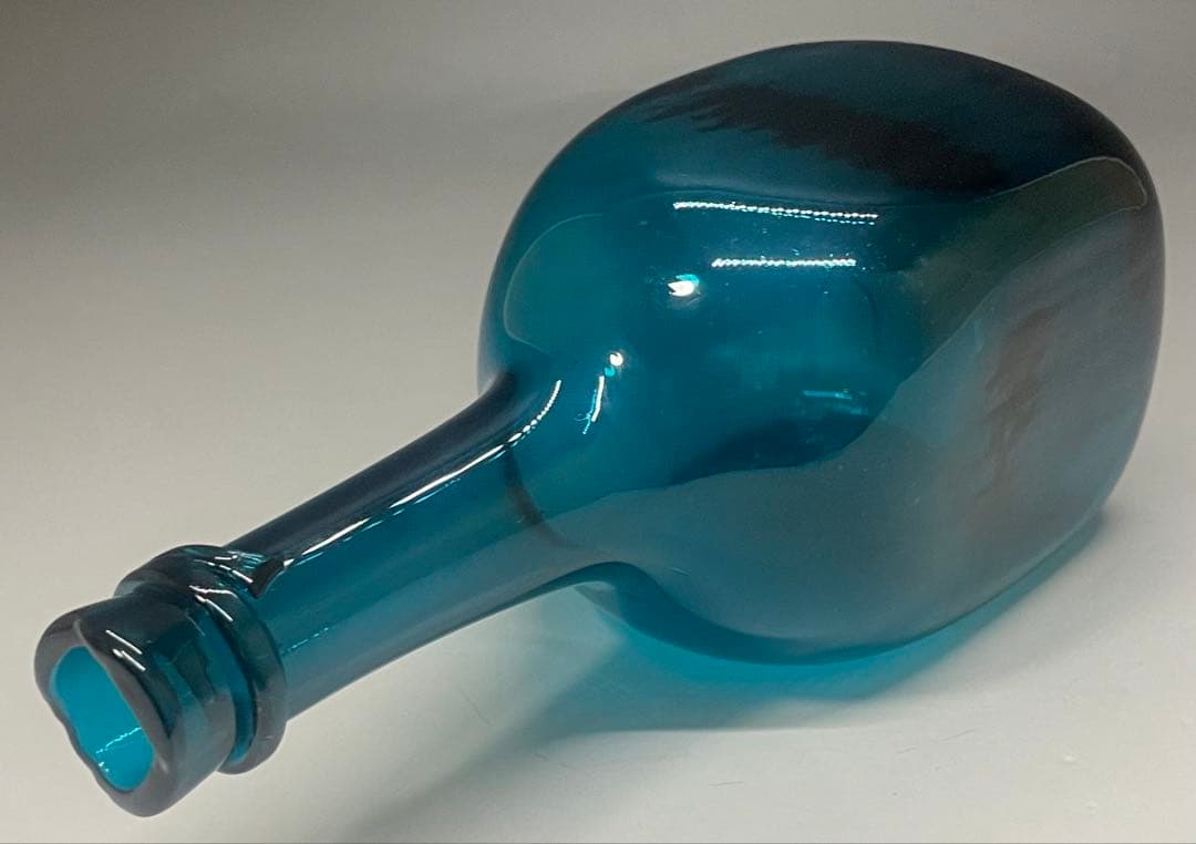 倉敷ガラス　小谷真三　吹きガラス　飾り瓶　花瓶　花入　a616