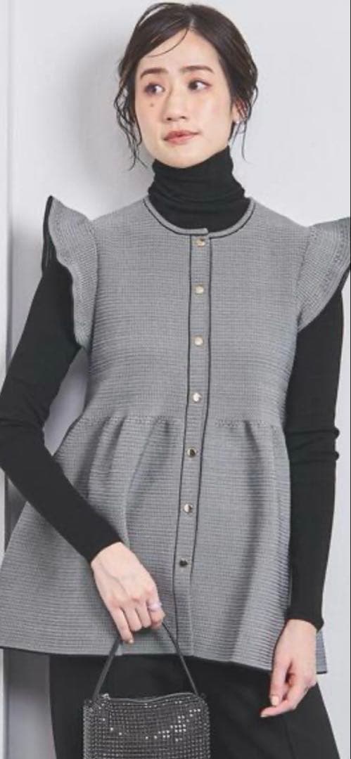 タイムセール！ユナイテッドアローズ新品ペプラムフリルスリーブ ジャカード ベスト