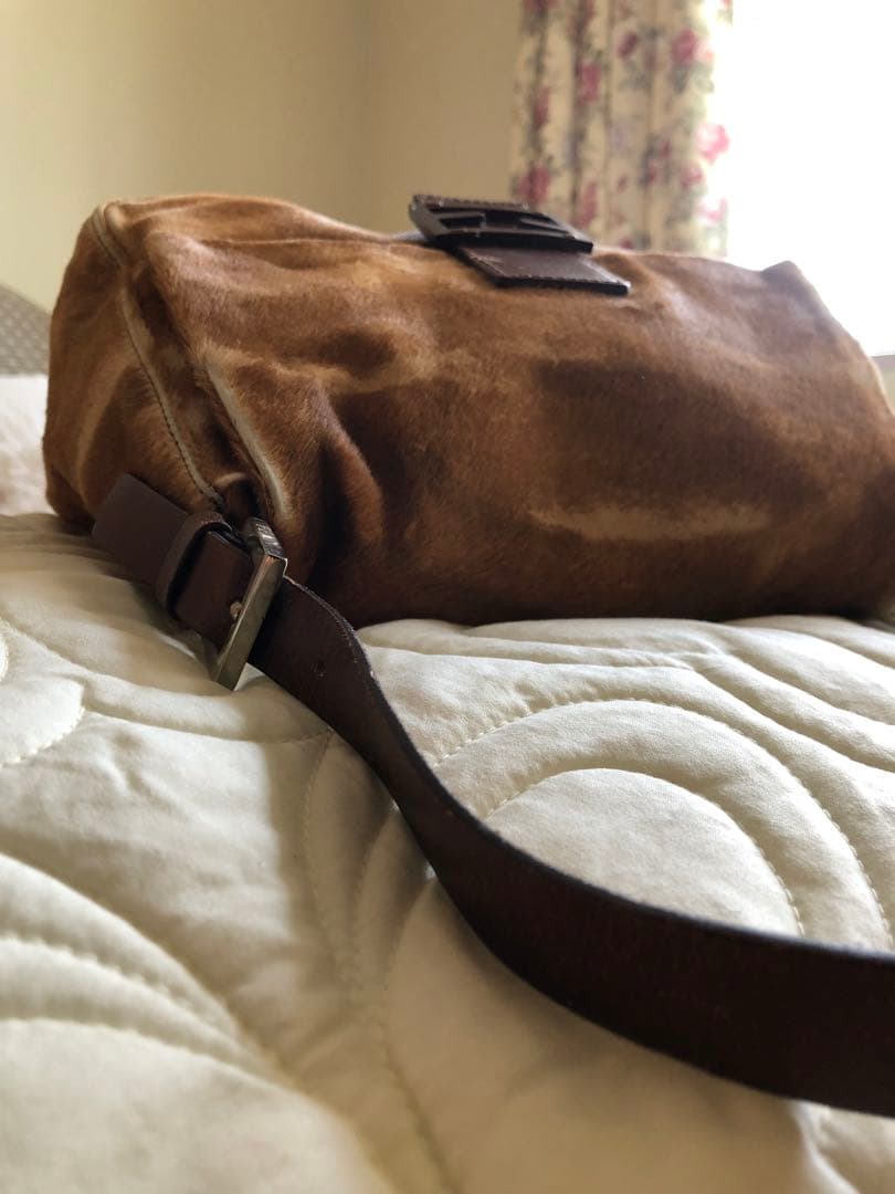 FENDI フェンディ　ハラコバッグ　ショルダー