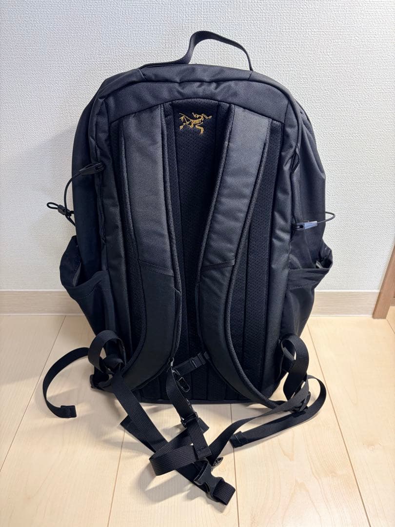 美品　Arc'teryx マンティス26