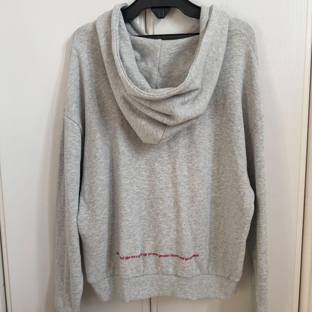 VoyAGE なにわ男子　ジップアップパーカー グレー