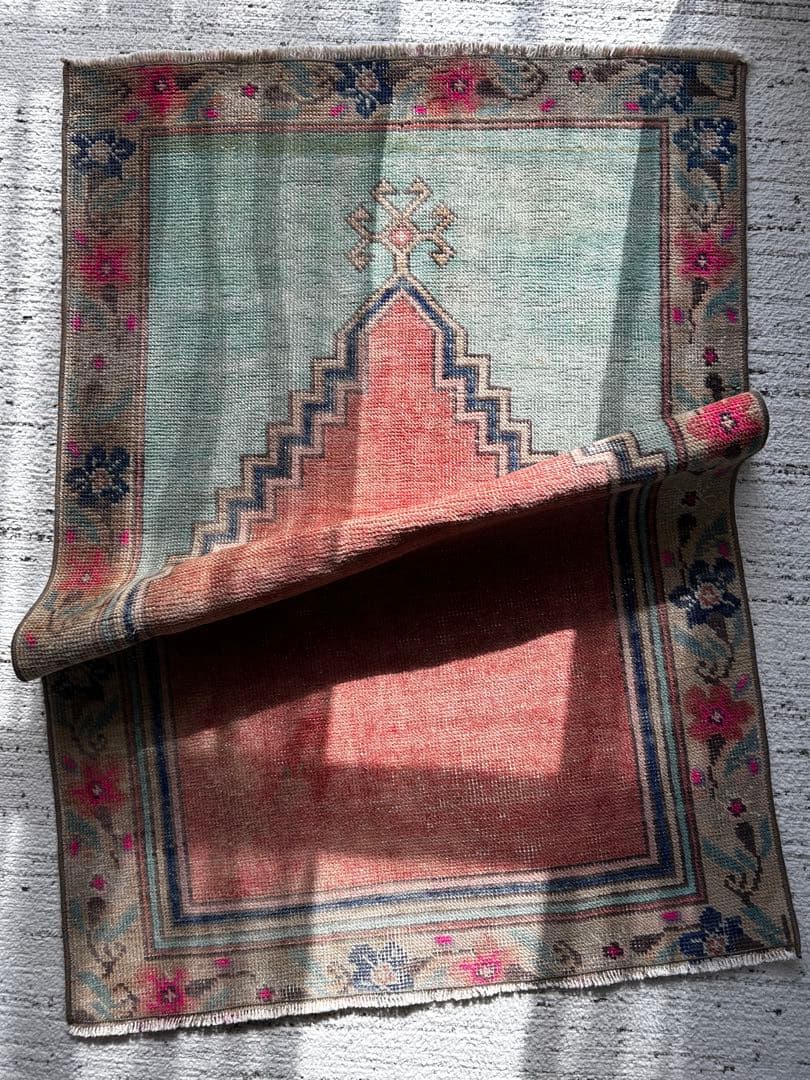 124×80 ミフラーブ　トルコ　ヴィンテージラグ　トルコラグ　ペールカラー