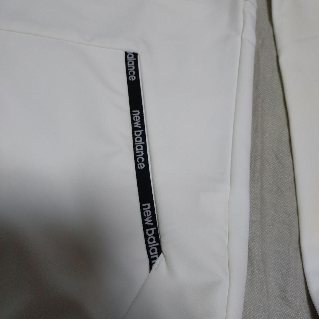 新品　ニューバランスパーカー